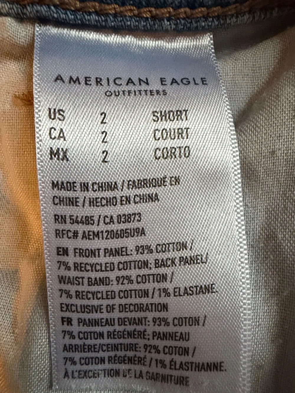 American Eagle Outfitters Mom Jeans High-Rise Light Blue Jeans Short - Picture 6 of 7